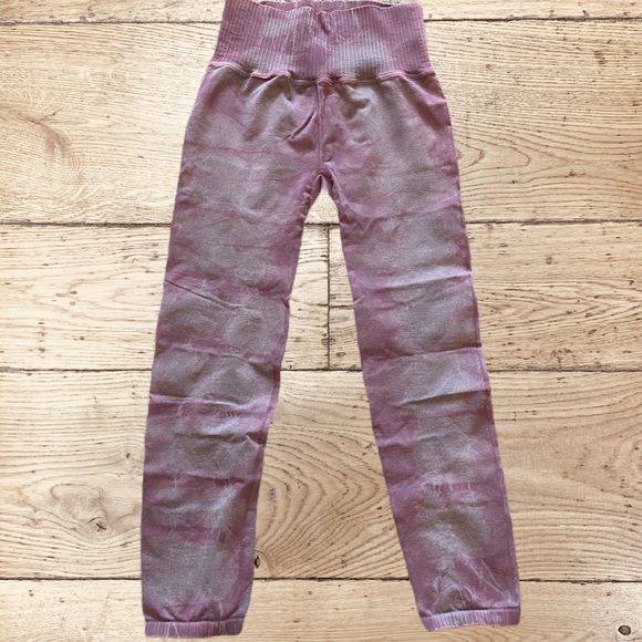 FP Movement Good Karma Tie Dye Leggings NWOT - Picture 4 of 7